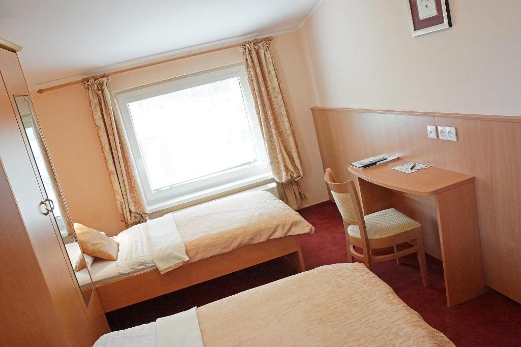 Guest House Pri Gondoli Maribor Exteriör bild